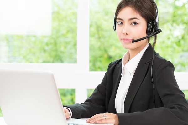 Đội ngũ hỗ trợ khách hàng 24/7 của 77bet